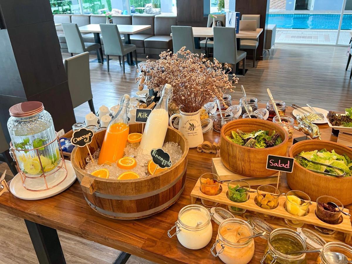 Kokotel Bangkok Dheva Thonglor Esterno foto