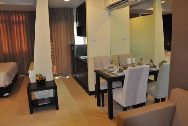 Kokotel Bangkok Dheva Thonglor Esterno foto