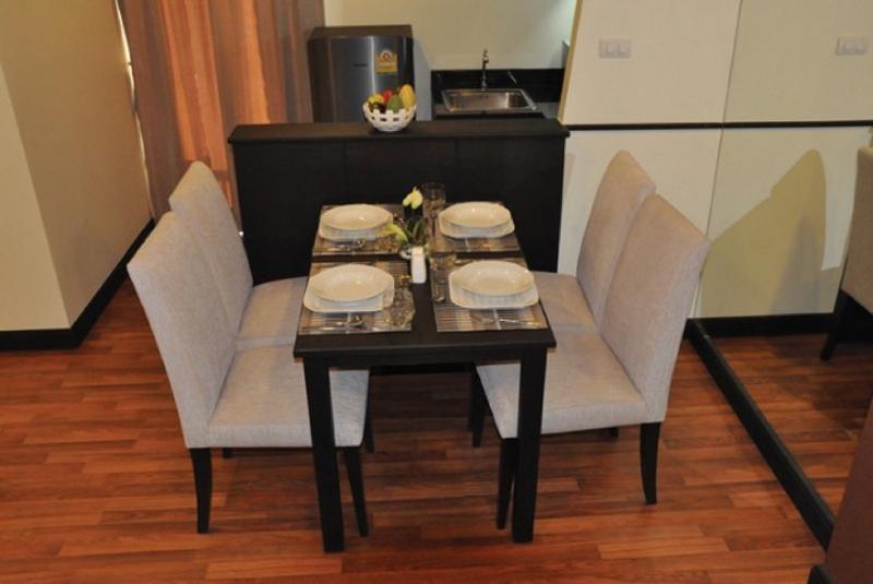 Kokotel Bangkok Dheva Thonglor Esterno foto